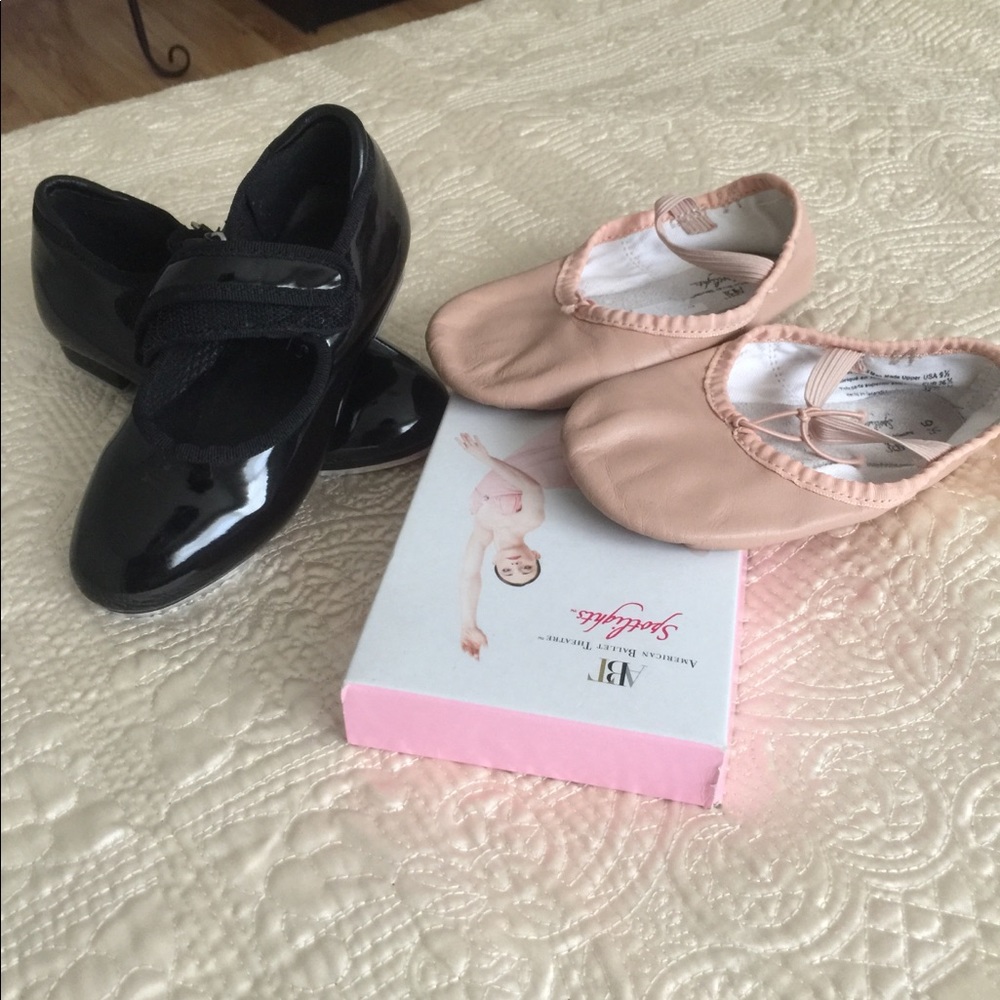Like new Tap shoes size 9